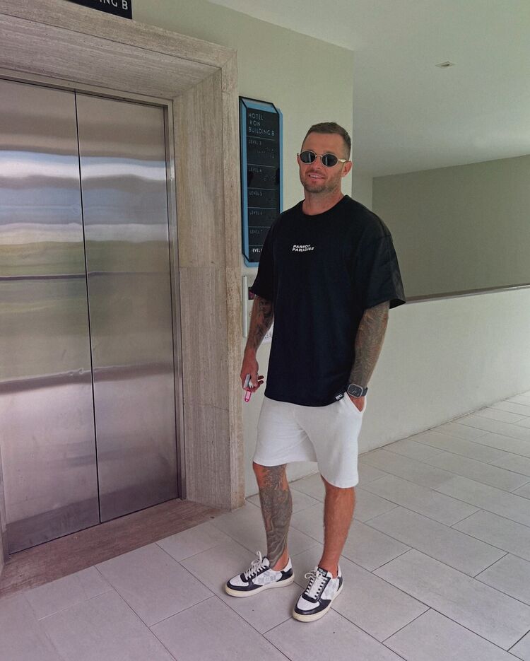 ���� 54305977 ������� �������, 41 ���, ���� ���������� � ��������