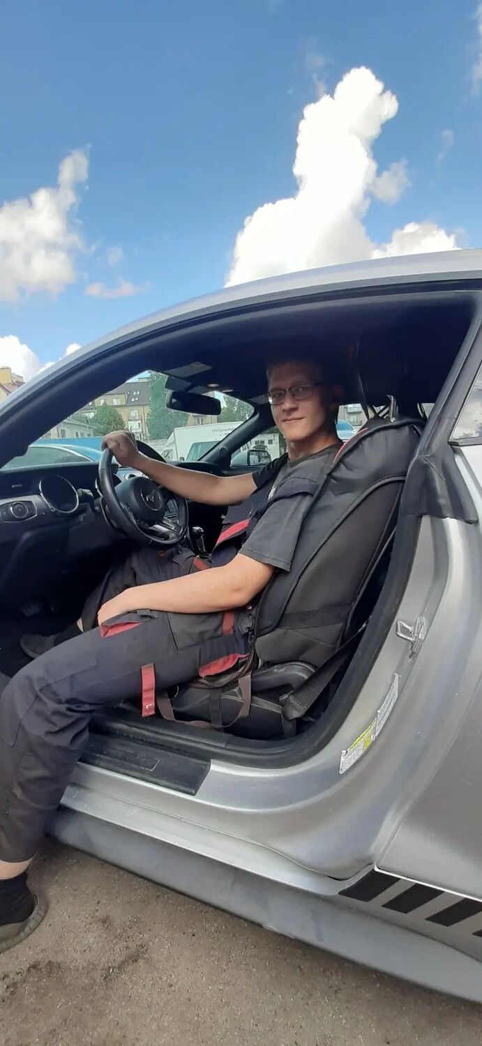 ���� 31887177 ����� ��������, 23 ����, ���� ���������� � ������������