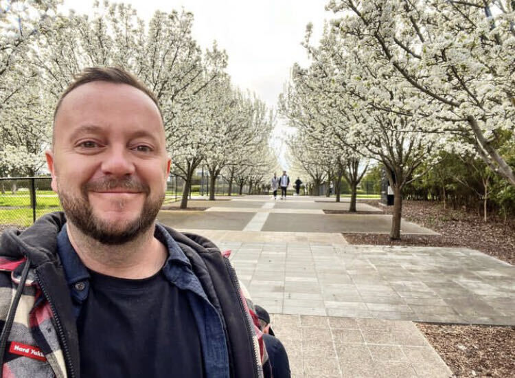 ���������� Ha, ���� ������� Stephen, 50 ���, ������������ ��� c�������� ���������, ���������