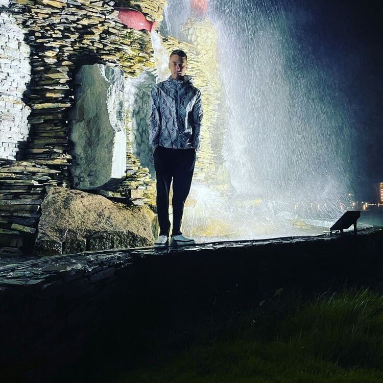  54584287  Ssssssss, 29 ,    