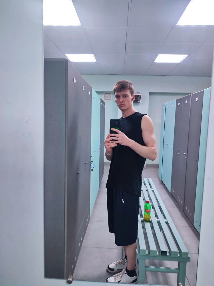  51556517  Kirill, 26 ,    
