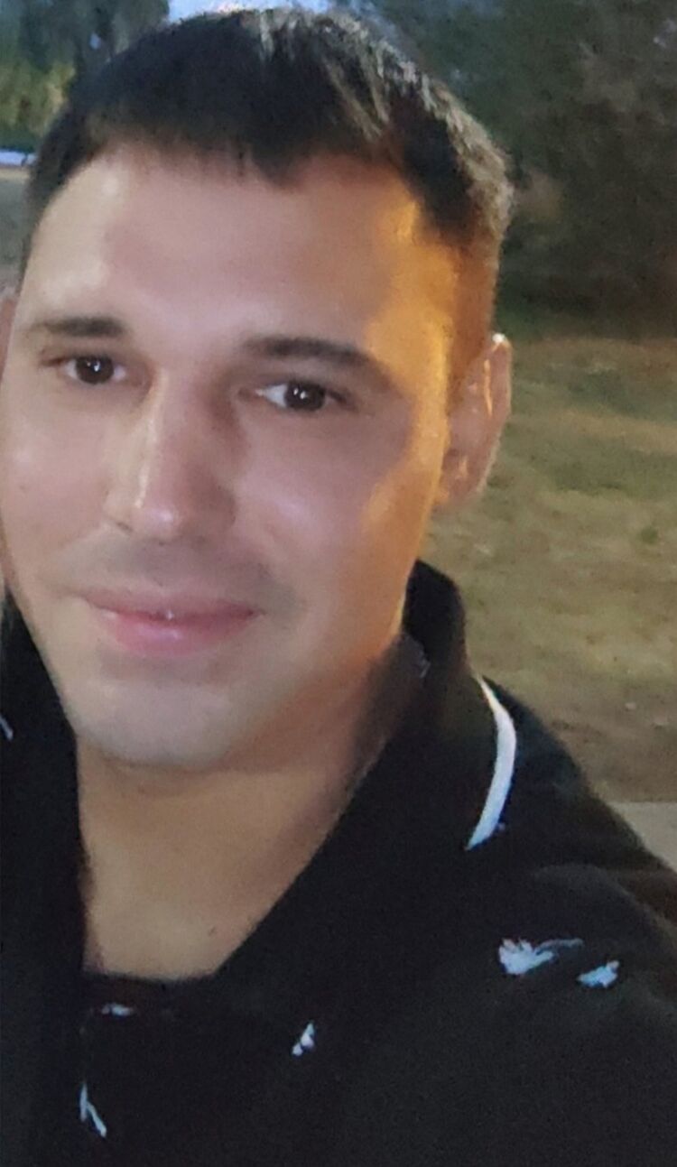  53853437  , 35 ,    