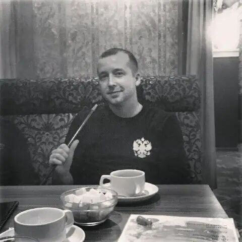  ,   Viktor, 37 ,   c , 