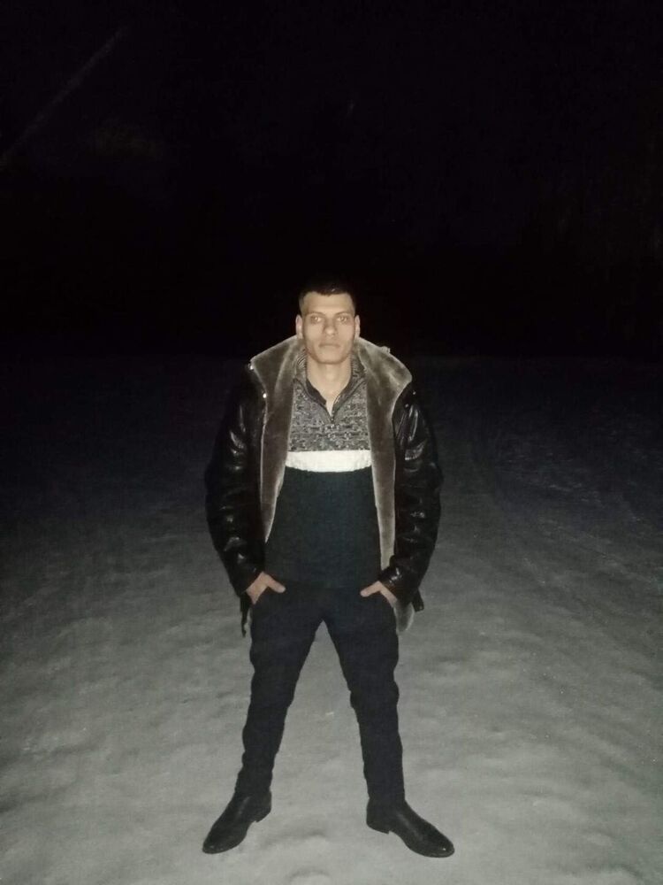  23901347  , 27 ,    -