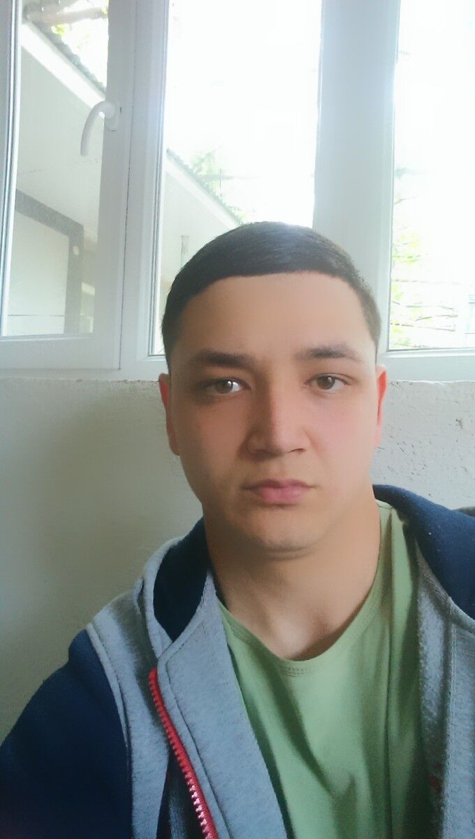  ,   Migel, 27 ,   