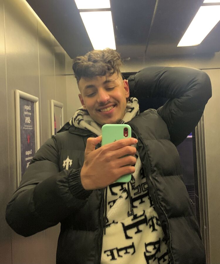  32787887  , 22 ,    