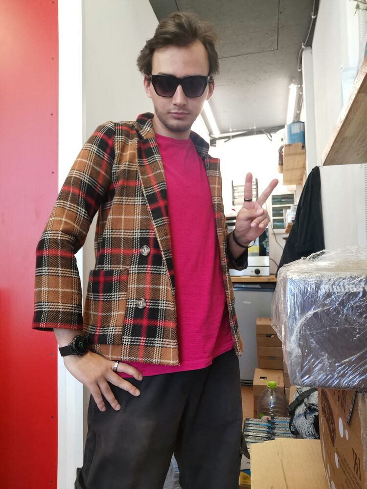  ,   , 25 ,   ,   