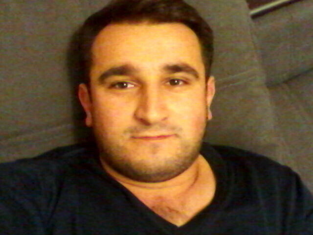  42280497  Namiq, 37 ,    