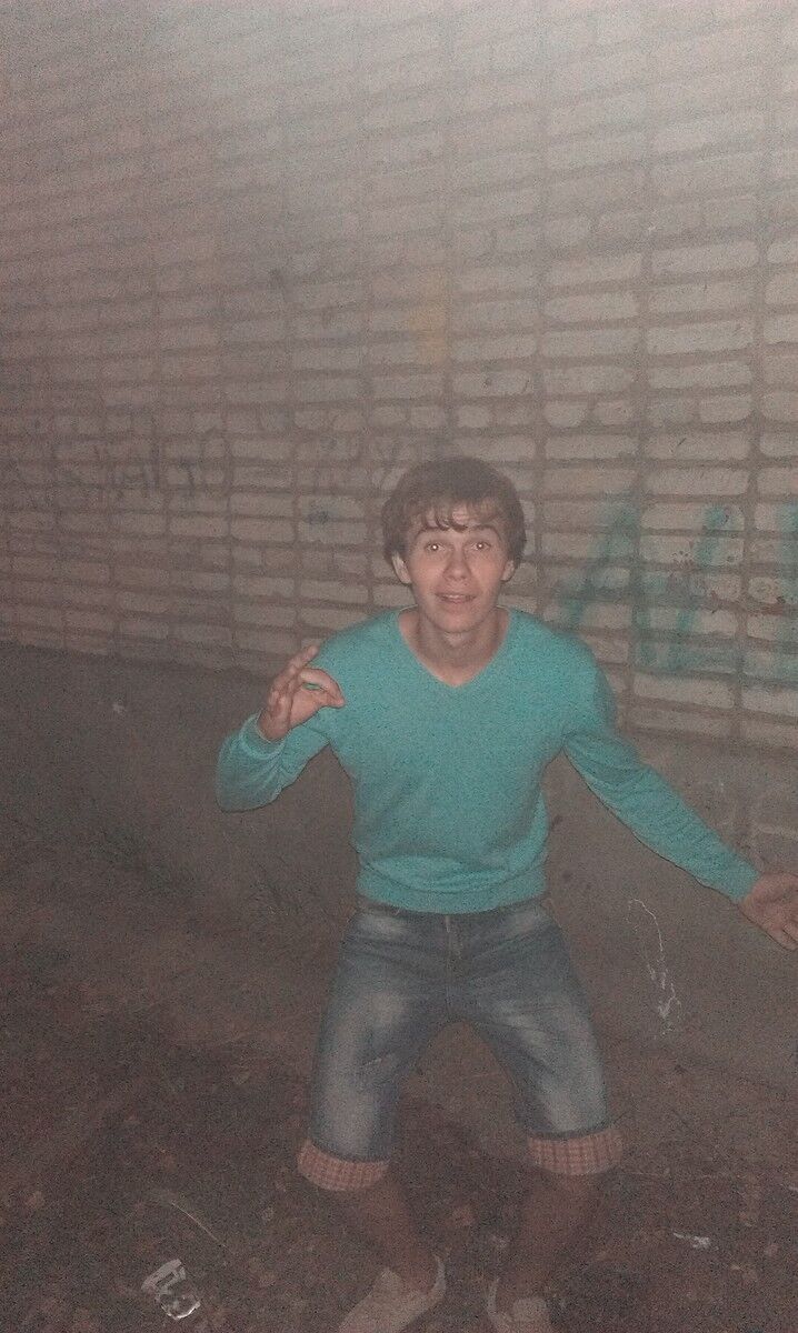  15506277  Alex, 36 ,    