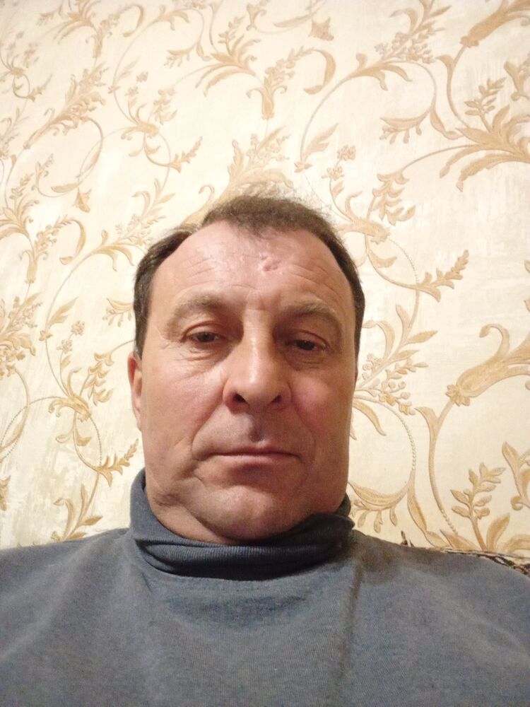  46948527  , 51 ,    