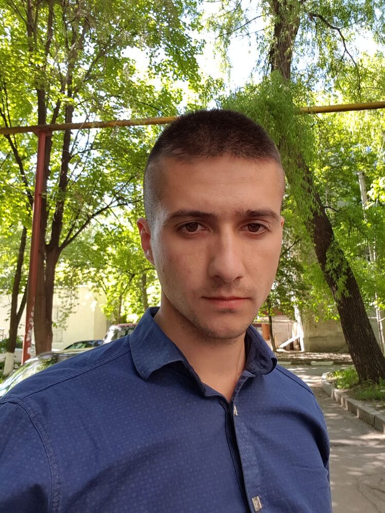  ,   Constantin, 33 ,   ,   , c , 
