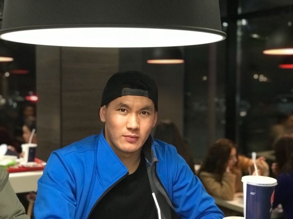  ,   Adok, 32 ,  