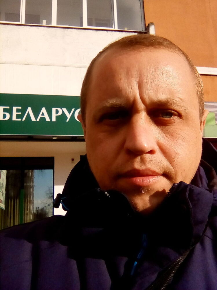  18374617  Alexander, 39 ,    