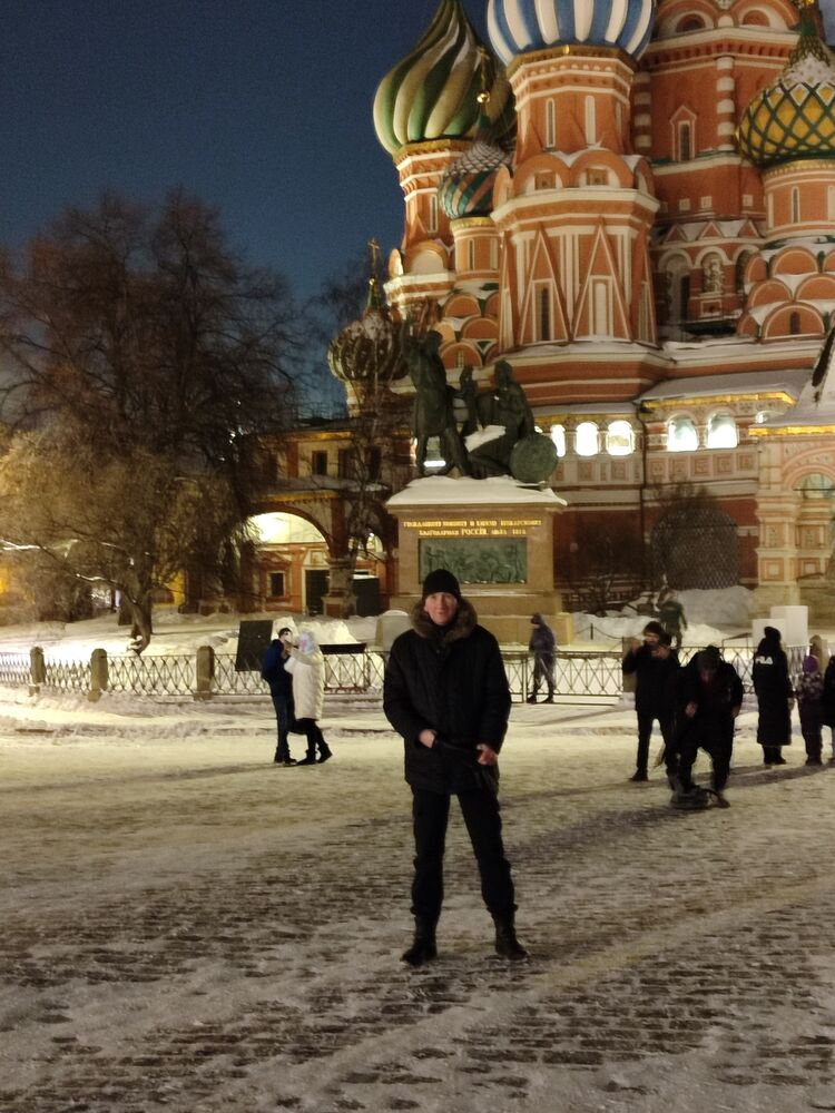  45927727  Sergey, 52 ,    -