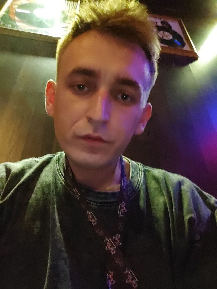  45045307  Fanarliv, 25 ,    