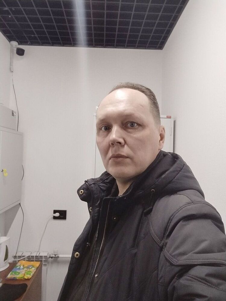  ,   Oleg, 40 ,   ,   
