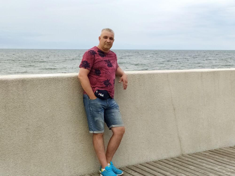  31648477  , 43 ,    