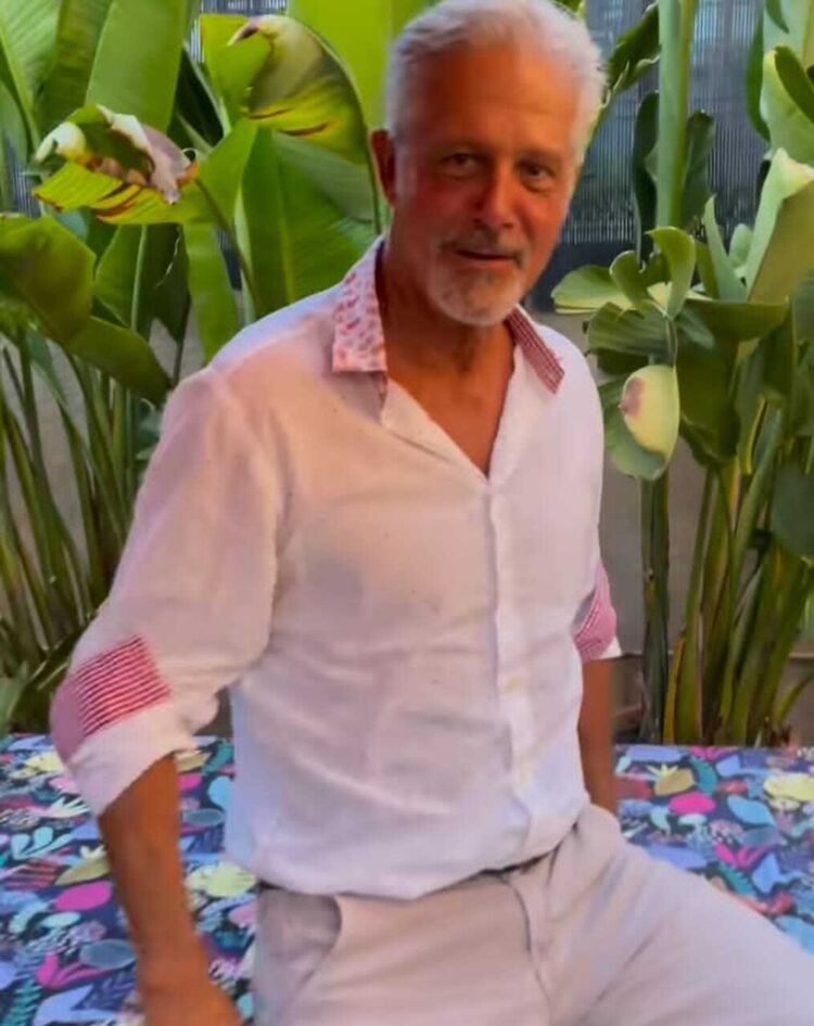  46354887  Jurgen dave, 66 ,    As
