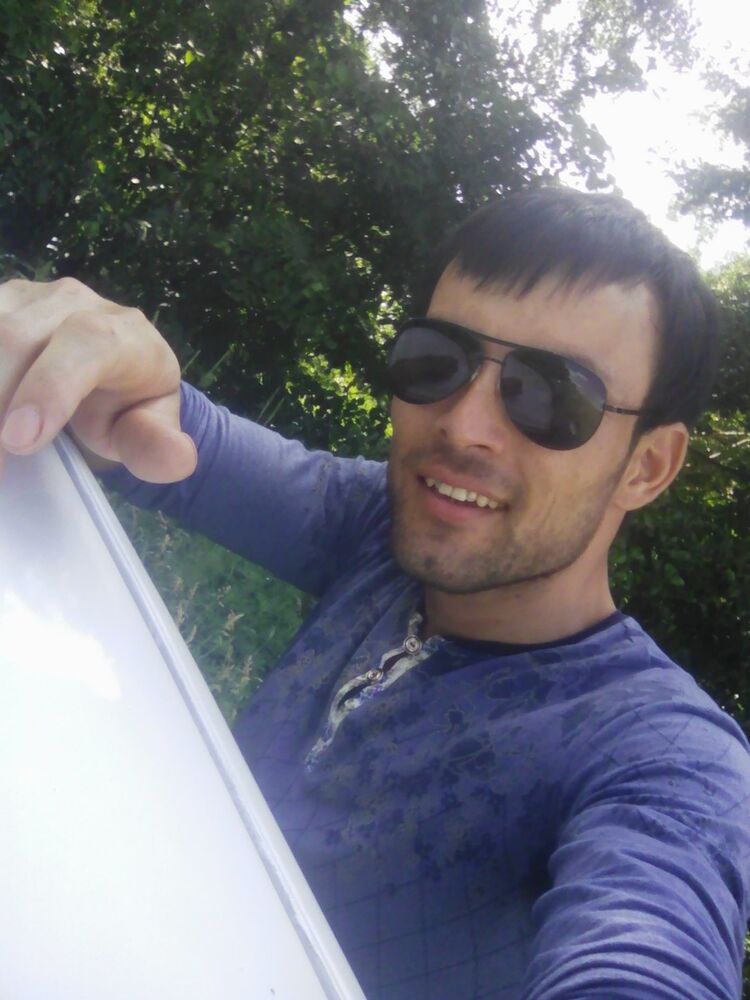  8486047  Bratva, 38 ,    