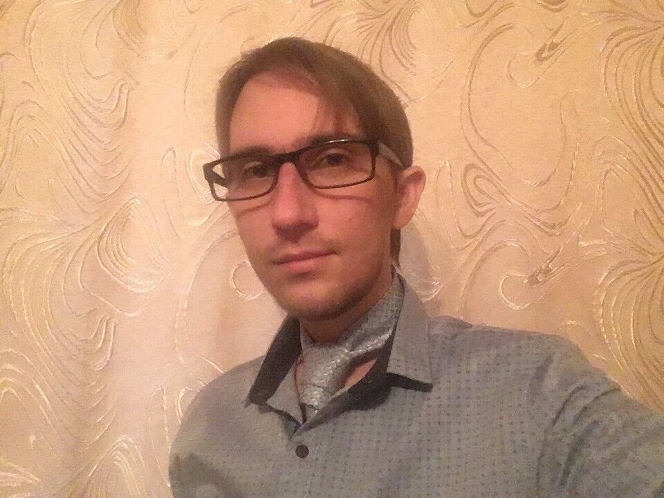 10501547  Vlad, 33 ,    