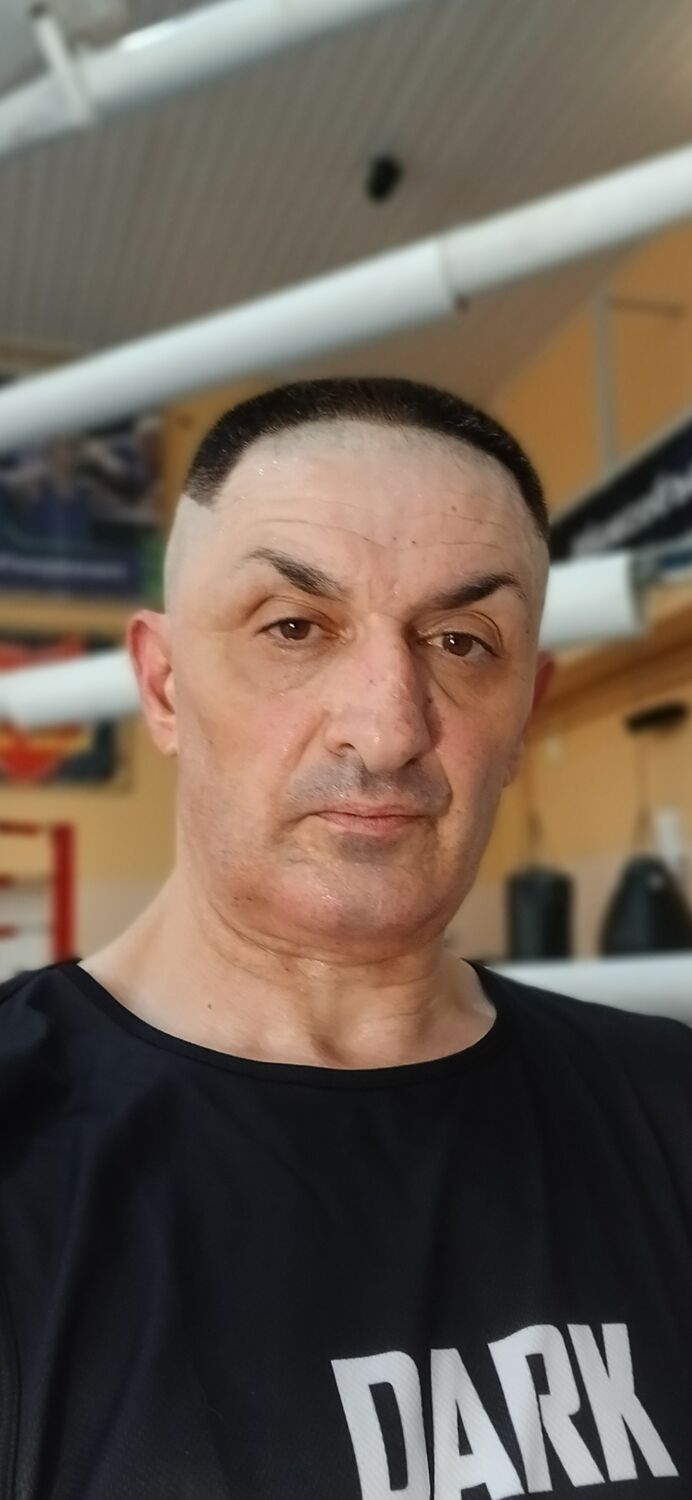  46818207  , 52 ,    
