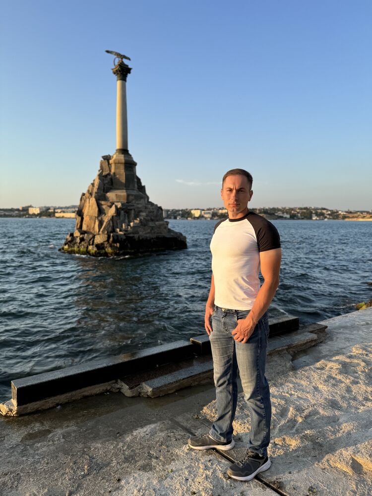  46670877  Andrey, 28 ,    