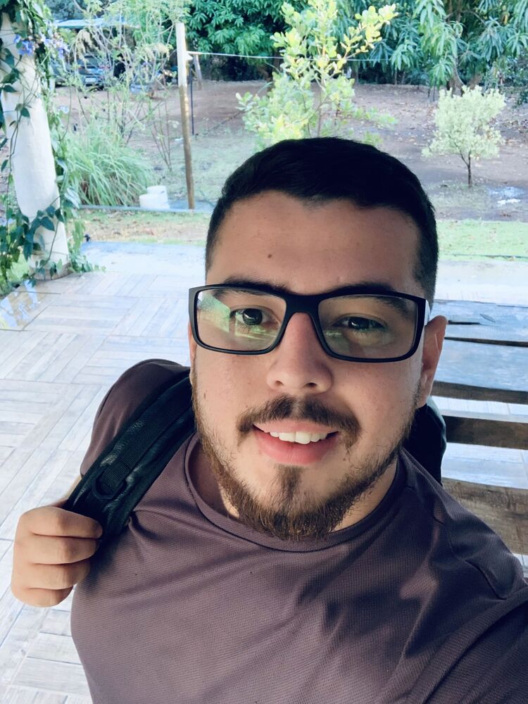  ,   Felipe, 24 ,   ,   