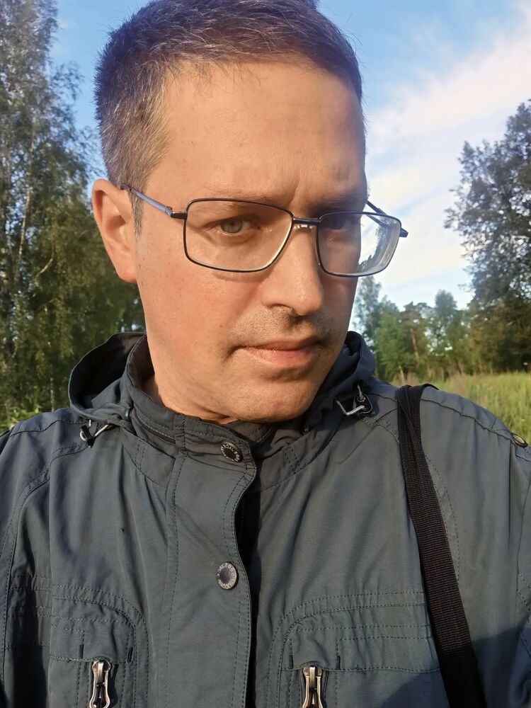  44527657  , 40 ,    