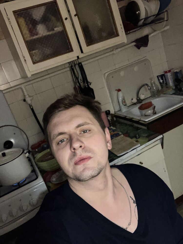  35710607  , 32 ,    