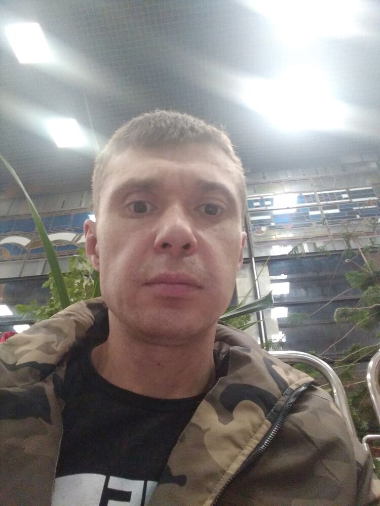  21144987  Dmitry, 40 ,    