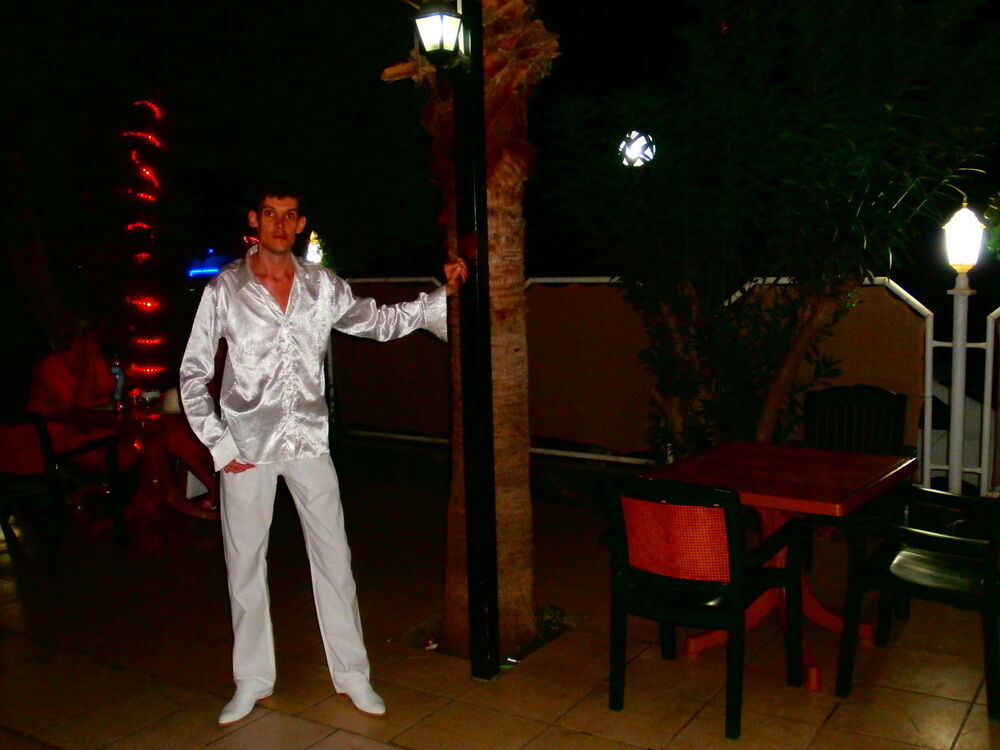  5620807  Kirill, 42 ,    