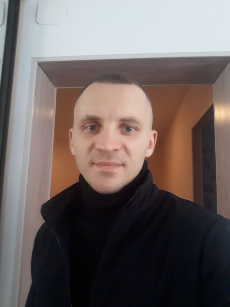  25871737  , 35 ,    
