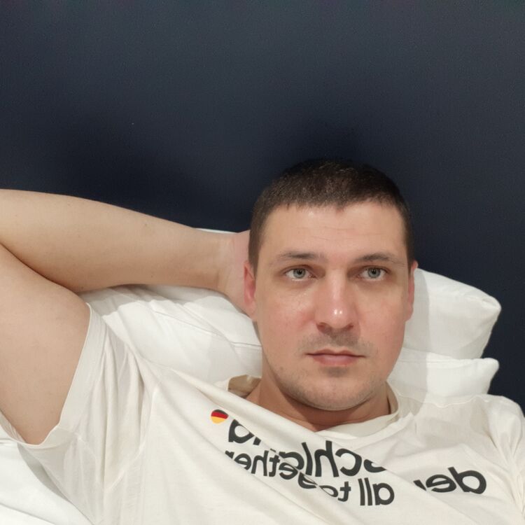  42283497  Dimon, 36 ,    