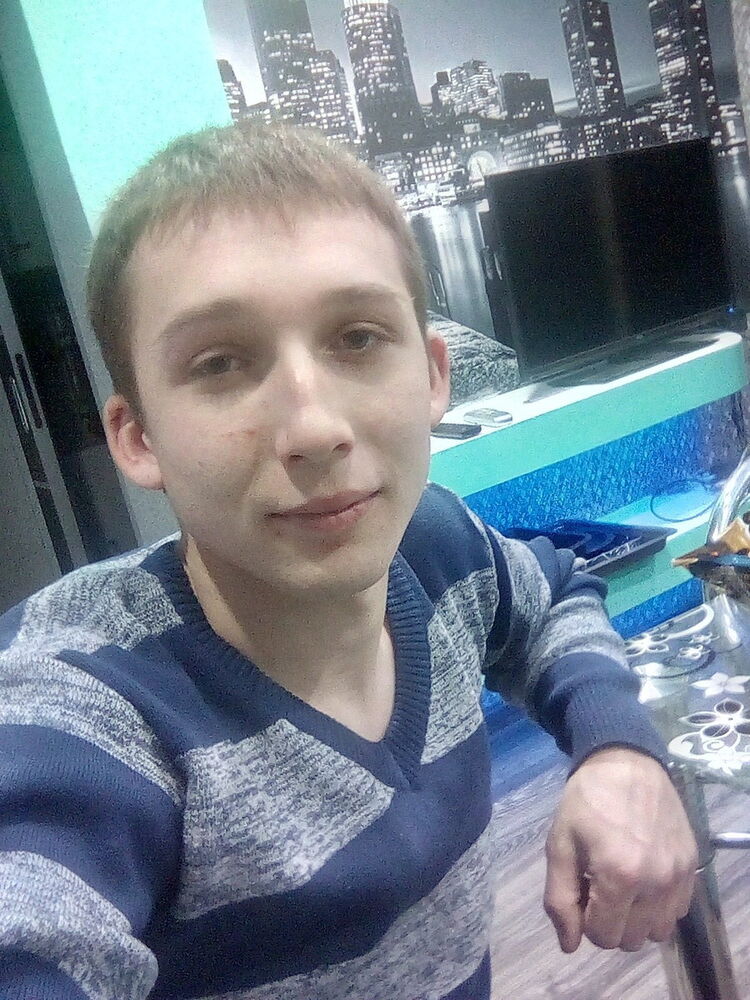  14141907  Ruslan, 26 ,    