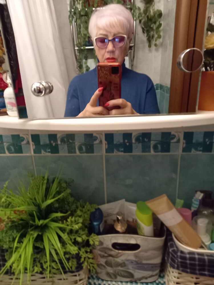  53379187  Galina, 68 ,    