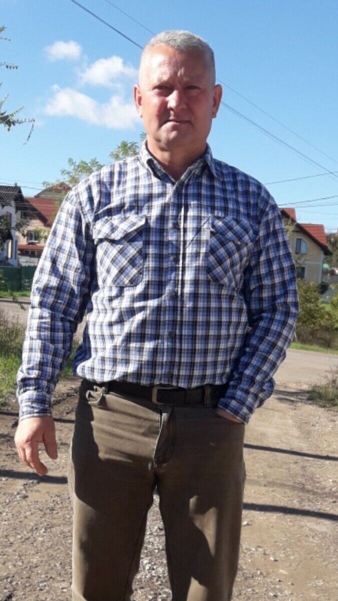  21616357  Vasilii, 57 ,    