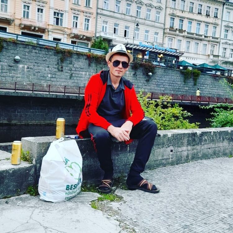  27330307  Marius, 27 ,    