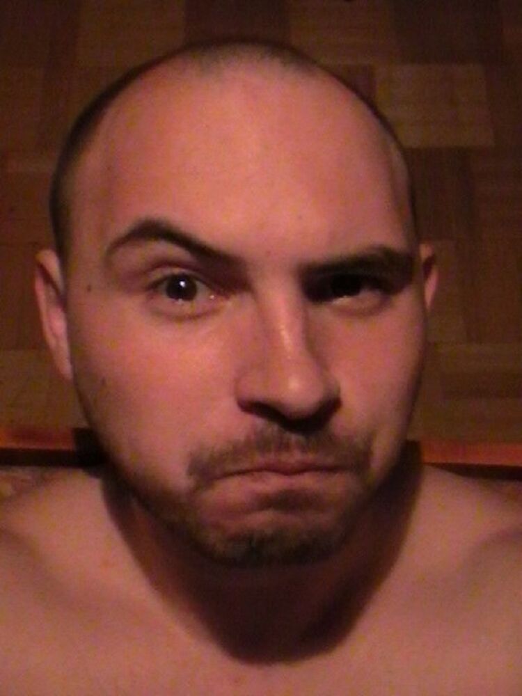  52623247  Anton, 37 ,    