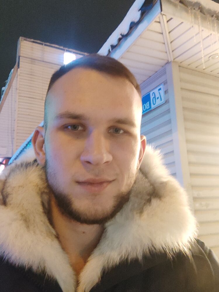  48233537  Ivan, 25 ,    