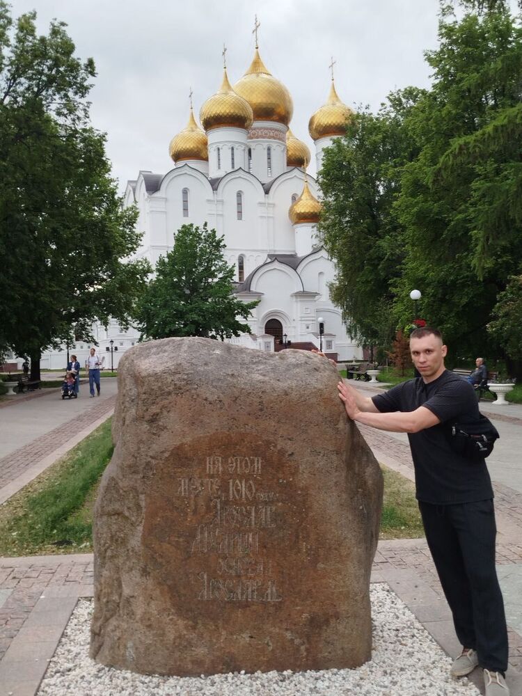  ,   Oleg, 31 ,   ,   , c , 