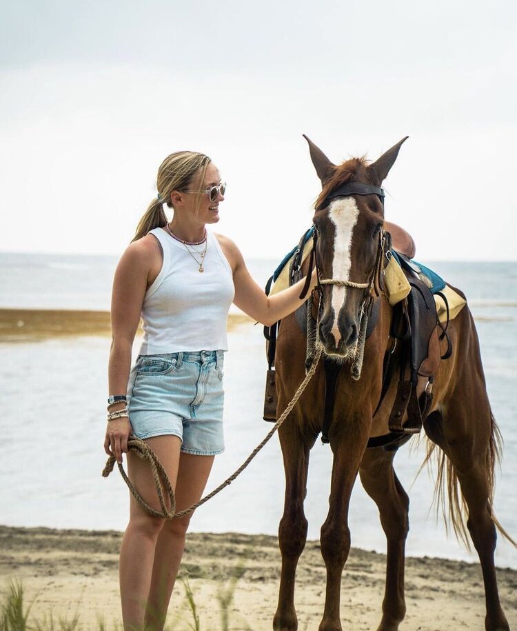  ,   Carole, 34 ,   ,   , c , 