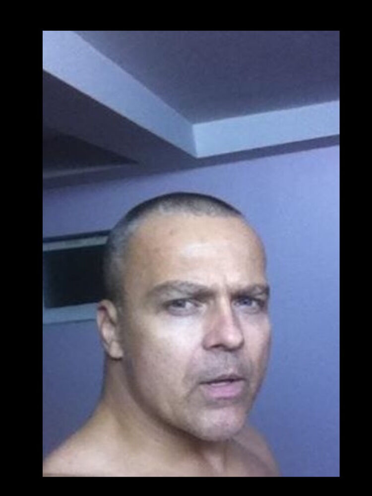  19548627  Vlad, 49 ,    