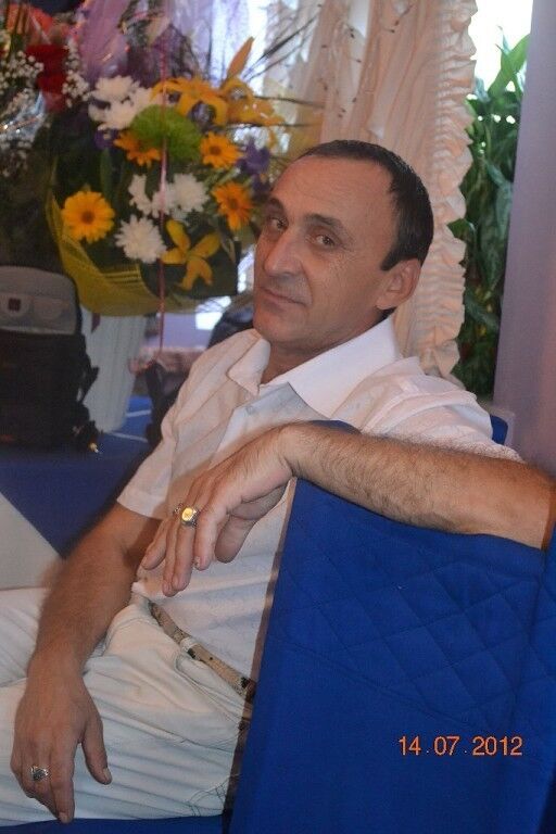  18909667  Oleg, 62 ,    