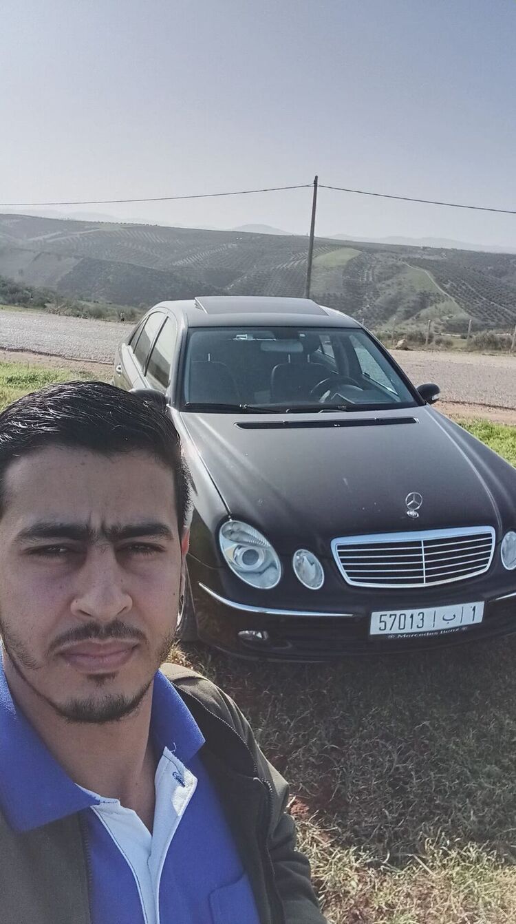  ,   Roberto, 29 ,   ,   