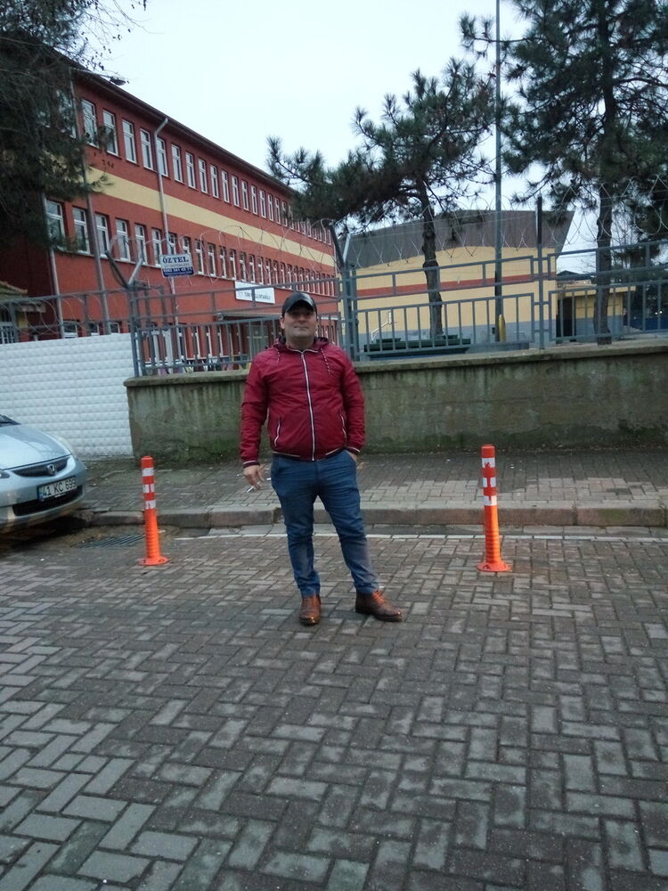  ,   Ayhan, 45 ,     , c 