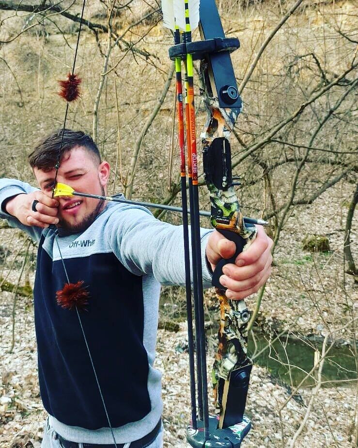  ,   Ionel, 27 ,   ,   