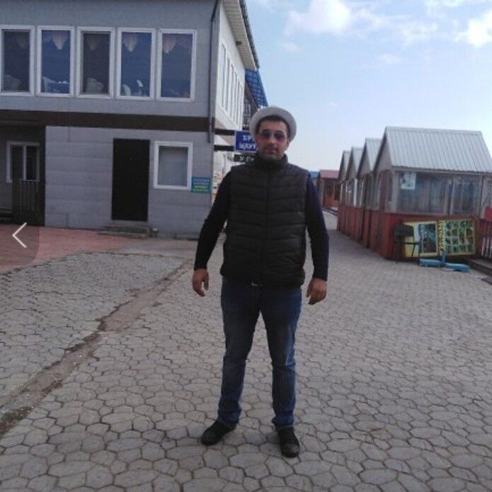  ,   Hrach, 29 ,   ,   , c 