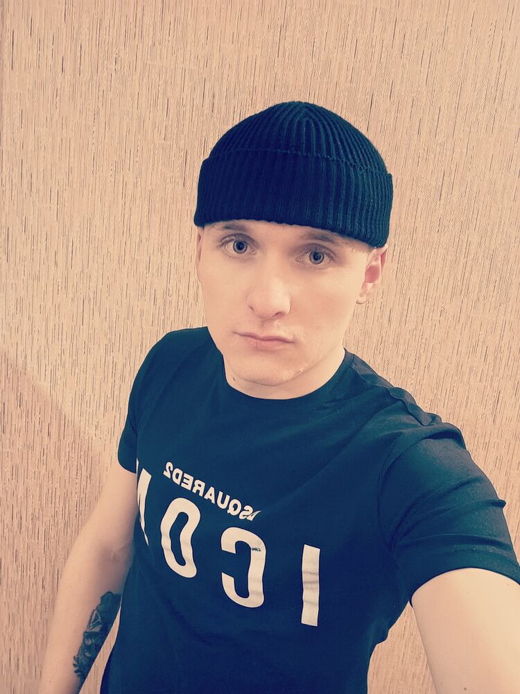  ,   Petr, 28 ,   ,   