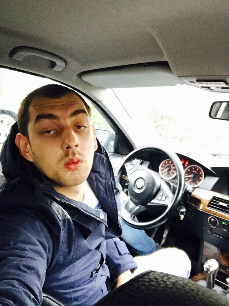  ,   Artur, 35 ,   