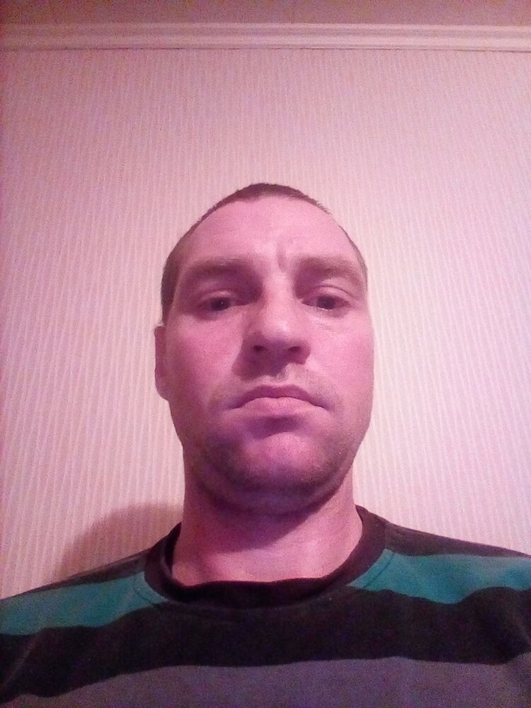  14604817  Vadim, 41 ,    